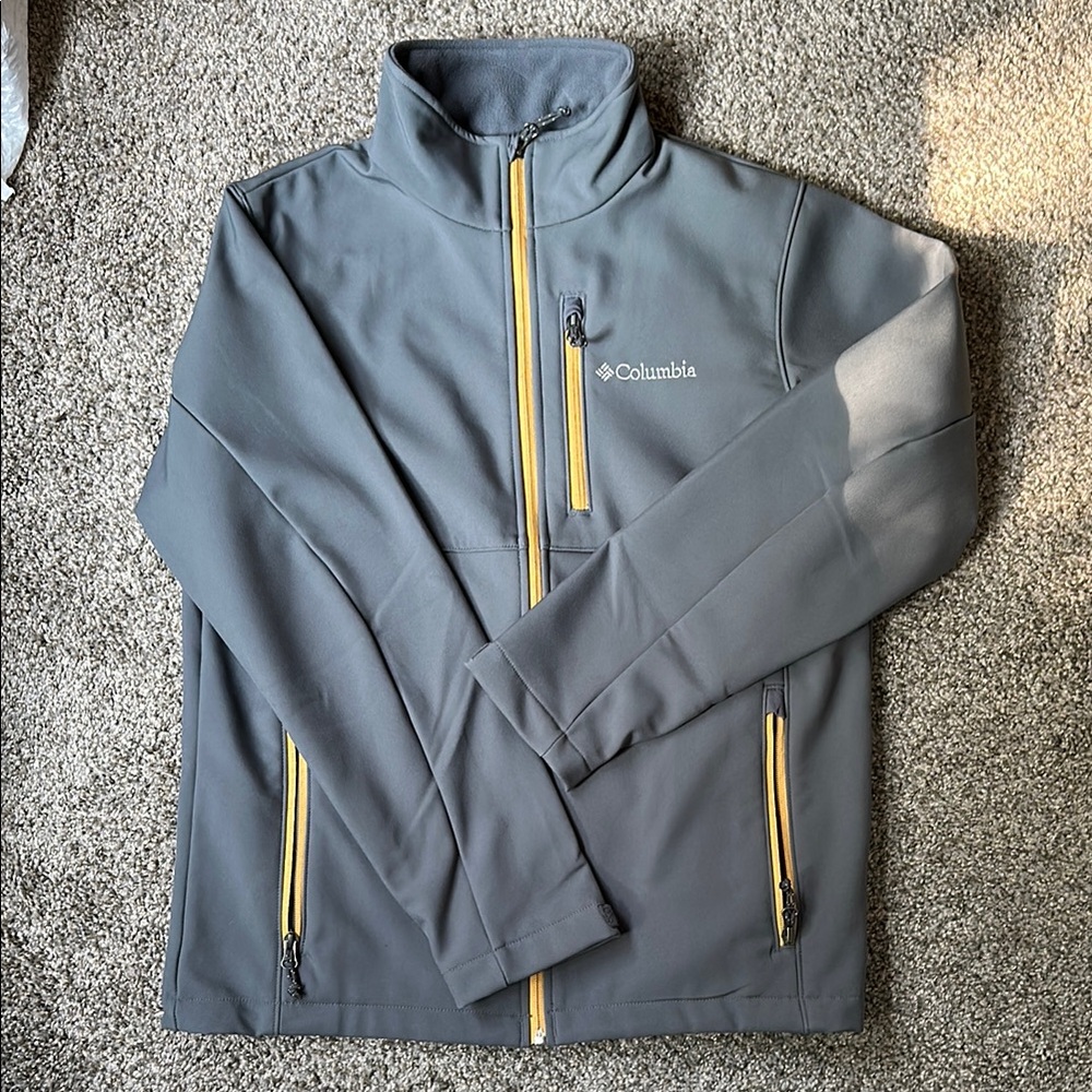 Columbia Gray and Yellow Performance Jacket Lightweight Technical Design